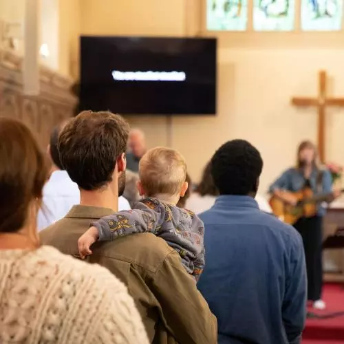 A group of worshippers in Wycliffe's chapel